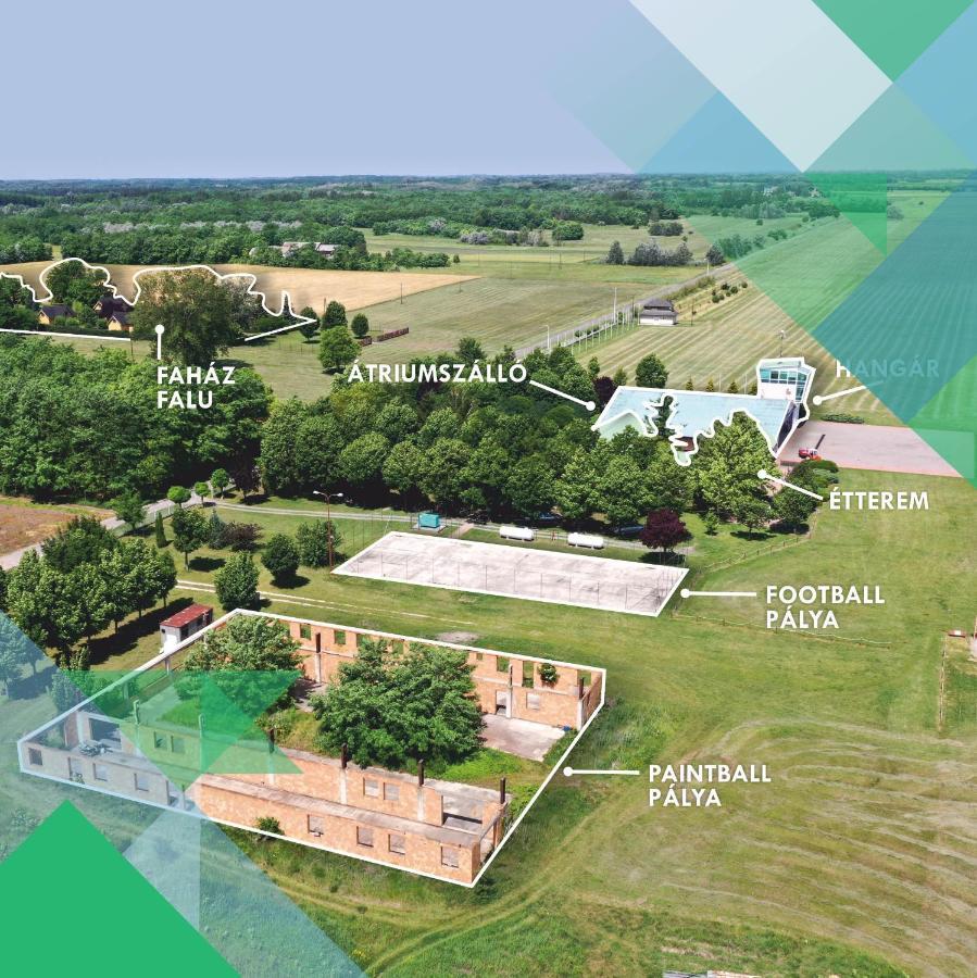 Matko Airport Es Elmenykoezpont Bed & Breakfast Dış mekan fotoğraf